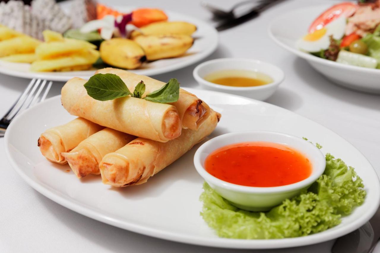 Two Seasons Siem Reap Hotel Екстер'єр фото Spring rolls