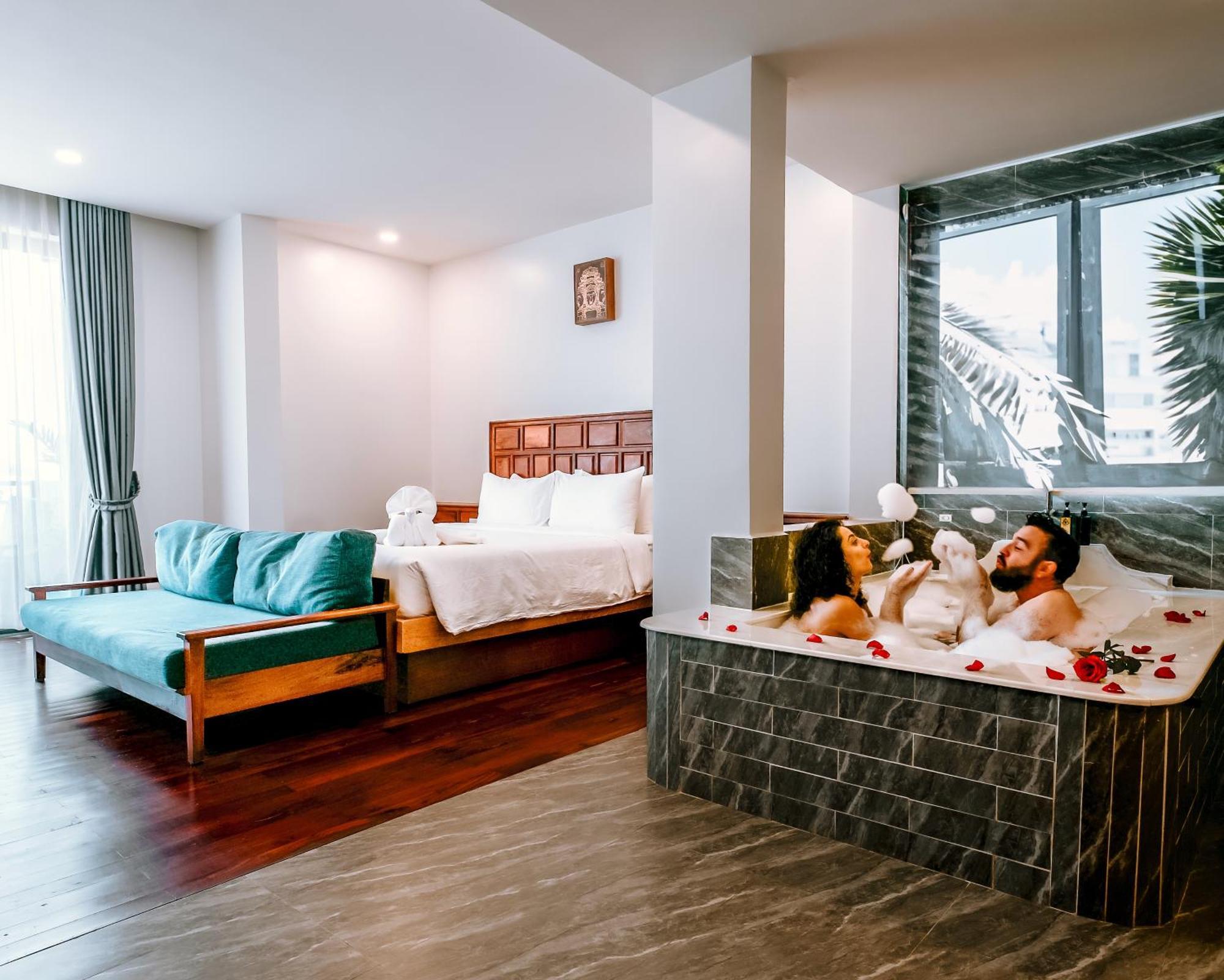 Two Seasons Siem Reap Hotel Екстер'єр фото