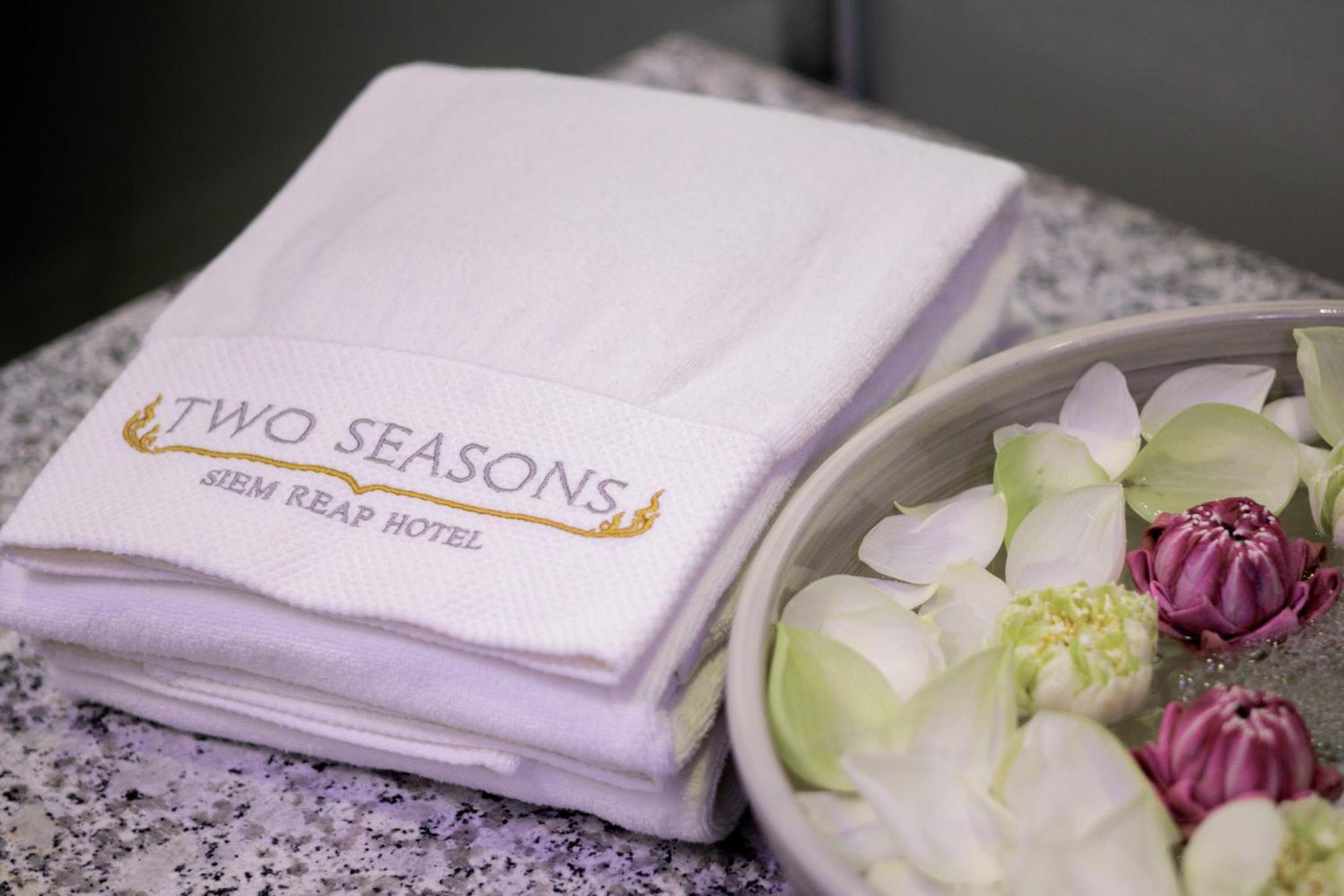 Two Seasons Siem Reap Hotel Екстер'єр фото